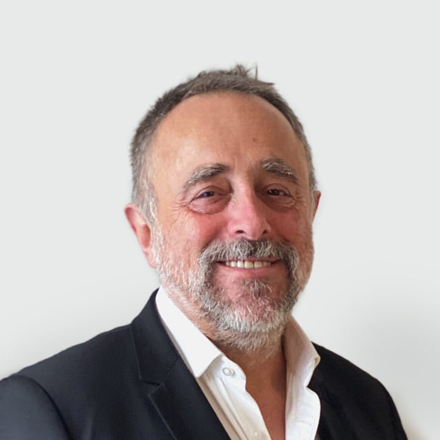Business Portrait of Roger Duchamp, Senior Consultant at Corporate Special Risks